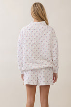 Load image into Gallery viewer, Veveret All-American Quilted Mock Neck Top in White
