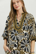Load image into Gallery viewer, Umgee Abstract Print Midi Dress in Olive Mix
