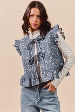 Load image into Gallery viewer, So Me Floral Print Quilted Vest in Blue
