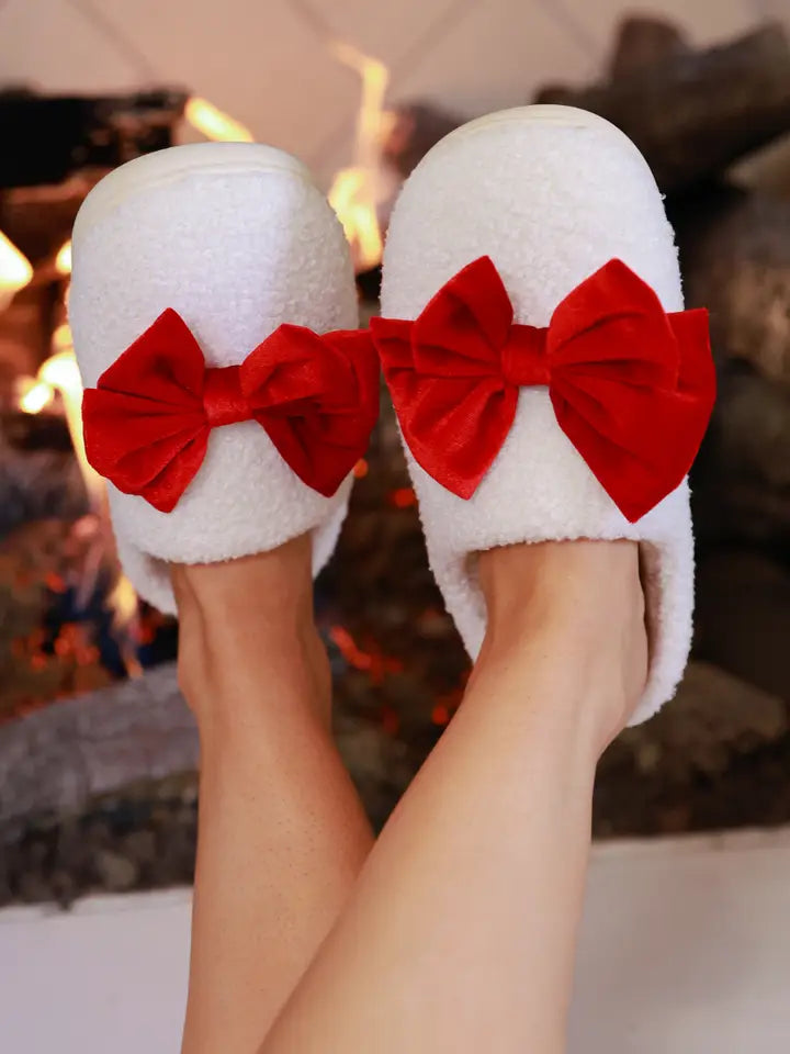 Jess Lea Cozy Bow Slippers in White/Red