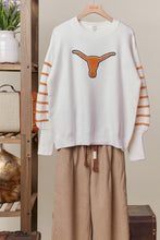 Load image into Gallery viewer, mello. Texas Embroidery Round Neck Sweater in Orange
