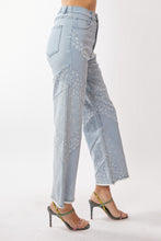 Load image into Gallery viewer, Davi &amp; Dani Denim Pants with Paisley and Ditzy Floral Print in Light Denim
