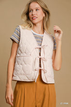 Load image into Gallery viewer, Umgee Heart Quilted Vest in Light Pink
