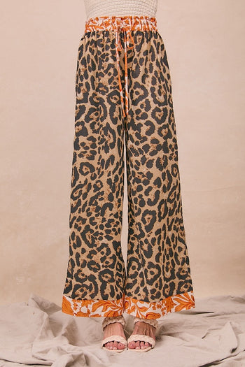 BiBi Lightweight Leopard Pant With Contrasting Print Details in Leopard/Rust