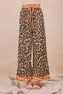 BiBi Lightweight Leopard Pant With Contrasting Print Details in Leopard/Rust