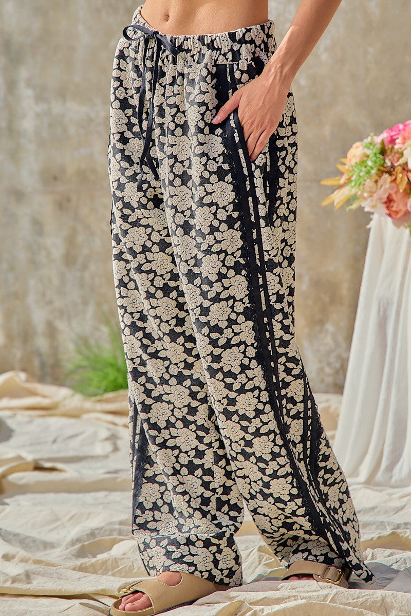 BiBi Floral Jacquard Side Lace Trim Elastic Pants in Black/Light