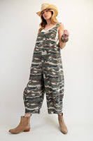 Easel Twill Barrel Leg Jumpsuit in Camoflauge