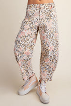 Load image into Gallery viewer, Easel Animal Floral Print Washed Twill Barrel Pants in Animal
