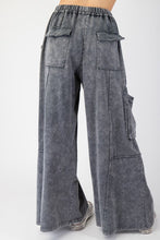 Load image into Gallery viewer, Easel Mineral Washed Terry Knit Cargo Pants in Smoke
