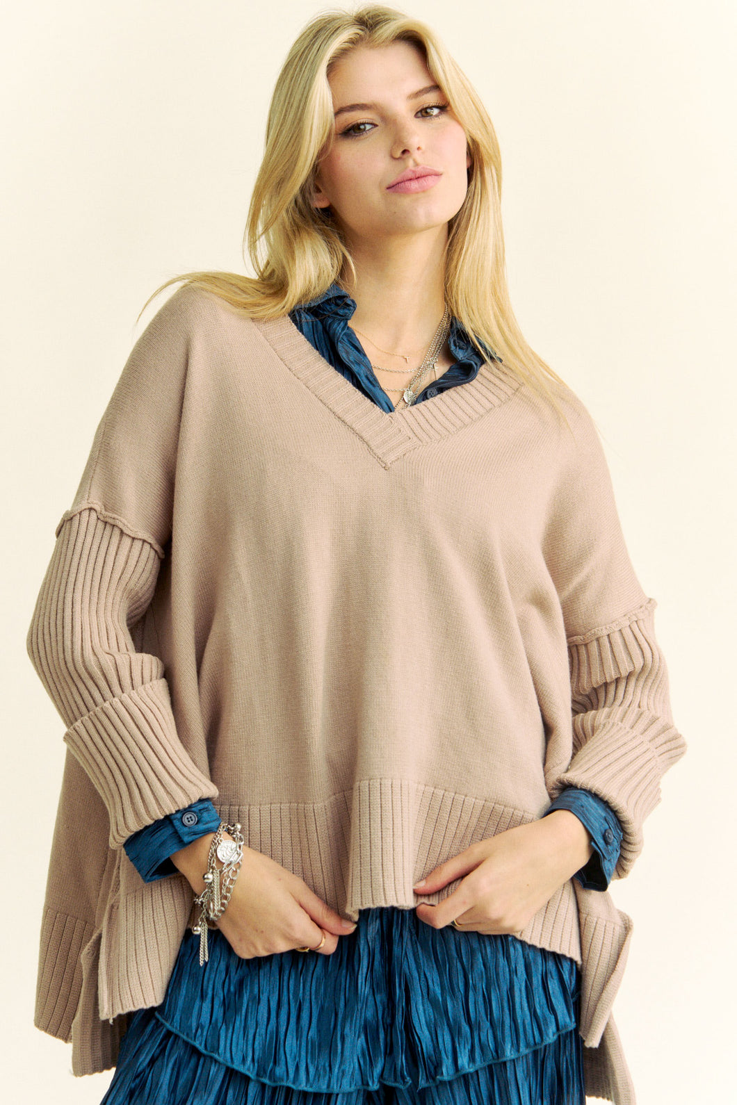 Davi & Dani OVERSIZED Solid Color Knit Sweater in Taupe