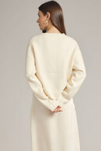 Load image into Gallery viewer, Entro Dog Graphic Long Sleeve Cardigan in Cream
