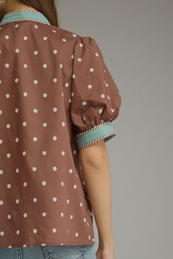 Entro Polka Dot Print Puff Sleeve Top in Brown