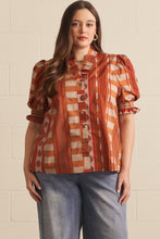 Load image into Gallery viewer, Entro Mixed Print Puff Sleeve Top in Cinnamon
