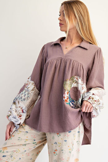 Easel Patched Detail Cotton Gauze Top in Mocha