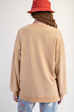 Load image into Gallery viewer, Easel Mineral Washed American Flag Patched Top in Latte
