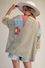 Load image into Gallery viewer, Easel Flower Patch Detailed Top in Olive
