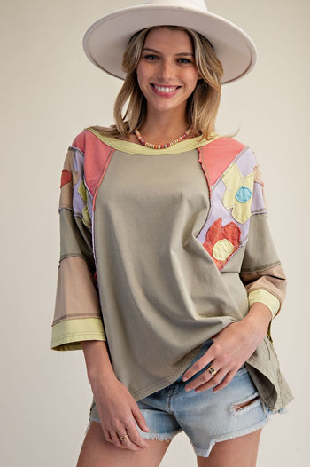 Easel Flower Patch Detailed Top in Olive
