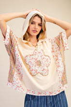 Load image into Gallery viewer, Easel Flower and Plaid Print Hooded Top in Natural
