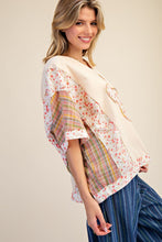 Load image into Gallery viewer, Easel Flower and Plaid Print Hooded Top in Natural
