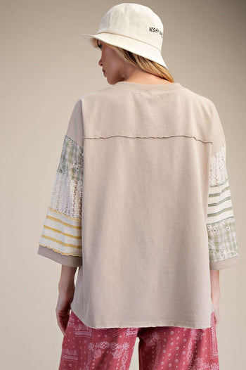 Easel Mixed Print Mineral Washed Boxy Top in Light Mushroom