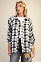 Easel Woven Plaid Top in Black