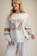 Load image into Gallery viewer, Easel 87 Graphic Patched Terry Knit Top in Heather Grey
