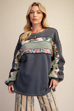 Load image into Gallery viewer, Easel Mix Print Washed Terry Knit Pullover Top in Ash Navy
