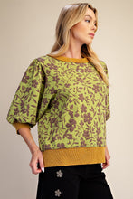 Load image into Gallery viewer, Easel Floral Pattern Washed Top in Matcha Green
