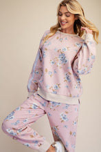 Load image into Gallery viewer, Easel Signature Printed Washed Pullover Top in Cotton Pink
