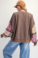 Easel Mineral Washed Terry Knit Top with Contrasting Floral Print Sleeve Patches in Mocha