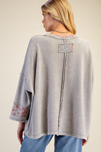 Load image into Gallery viewer, Easel Patchwork Print Loose Fit Top in Ash
