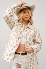 Load image into Gallery viewer, Blue B Quilted Western Horse Print Jacket in Cream
