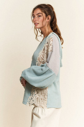 Davi & Dani OVERSIZED Hooded Mixed Fabric Top with Flower Patch in Light Blue Grey
