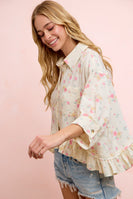 BiBi Floral Crinkle Quarter Sleeve Ruffle Hem Top in Floral