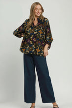 Load image into Gallery viewer, Umgee Floral Print Split Neck Blouse in Black
