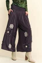 Load image into Gallery viewer, Davi &amp; Dani Smocked Waist Floral Patch Wide Leg Pants in Charcoal
