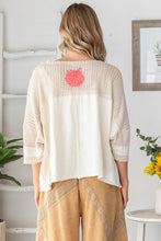 Load image into Gallery viewer, Oli &amp; Hali 3D Flower Boxy Top in Cream
