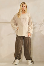 Load image into Gallery viewer, Sage+Fig Studded Heart Patched Top in Gray

