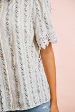 Load image into Gallery viewer, BiBi Floral Print Crinkle Top with Lace Details in Ivory Multi
