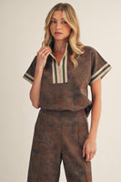 Jodifl Color Rib Band Contrast Zip Up Floral Top in Brown