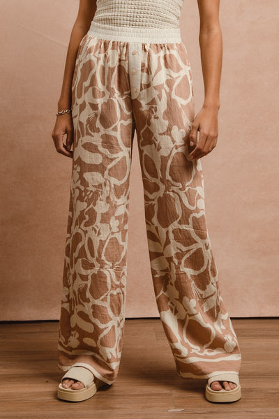 BiBi Floral Print Woven Pants in Toast – June Adel