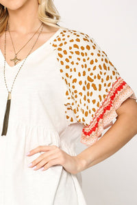 GiGio Off White Top with Animal Print Sleeves Top Gigio   