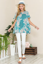 Load image into Gallery viewer, Floral Print Short Sleeve Tunic in Green  Celeste   
