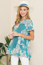 Load image into Gallery viewer, Floral Print Short Sleeve Tunic in Green  Celeste   
