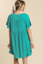 Load image into Gallery viewer, Umgee Short Linen Blend Dress in Emerald Green  Umgee   
