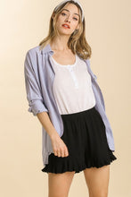 Load image into Gallery viewer, Umgee Linen Blend Ruffle Shorts in Black Shorts Umgee   
