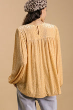 Load image into Gallery viewer, Umgee Velvet Animal Print Top in Champagne Shirts &amp; Tops Umgee   
