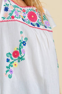 Umgee Floral Embroidered Kaftan Top in Off White Top Umgee   