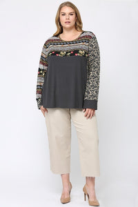 GiGio Top with Mixed Print Contrast in Dark Gray Top Gigio   