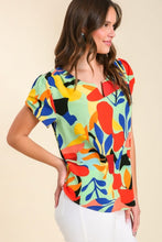 Load image into Gallery viewer, Umgee Short Sleeved Abstract Print Top in Light Mint Mix Top Umgee   
